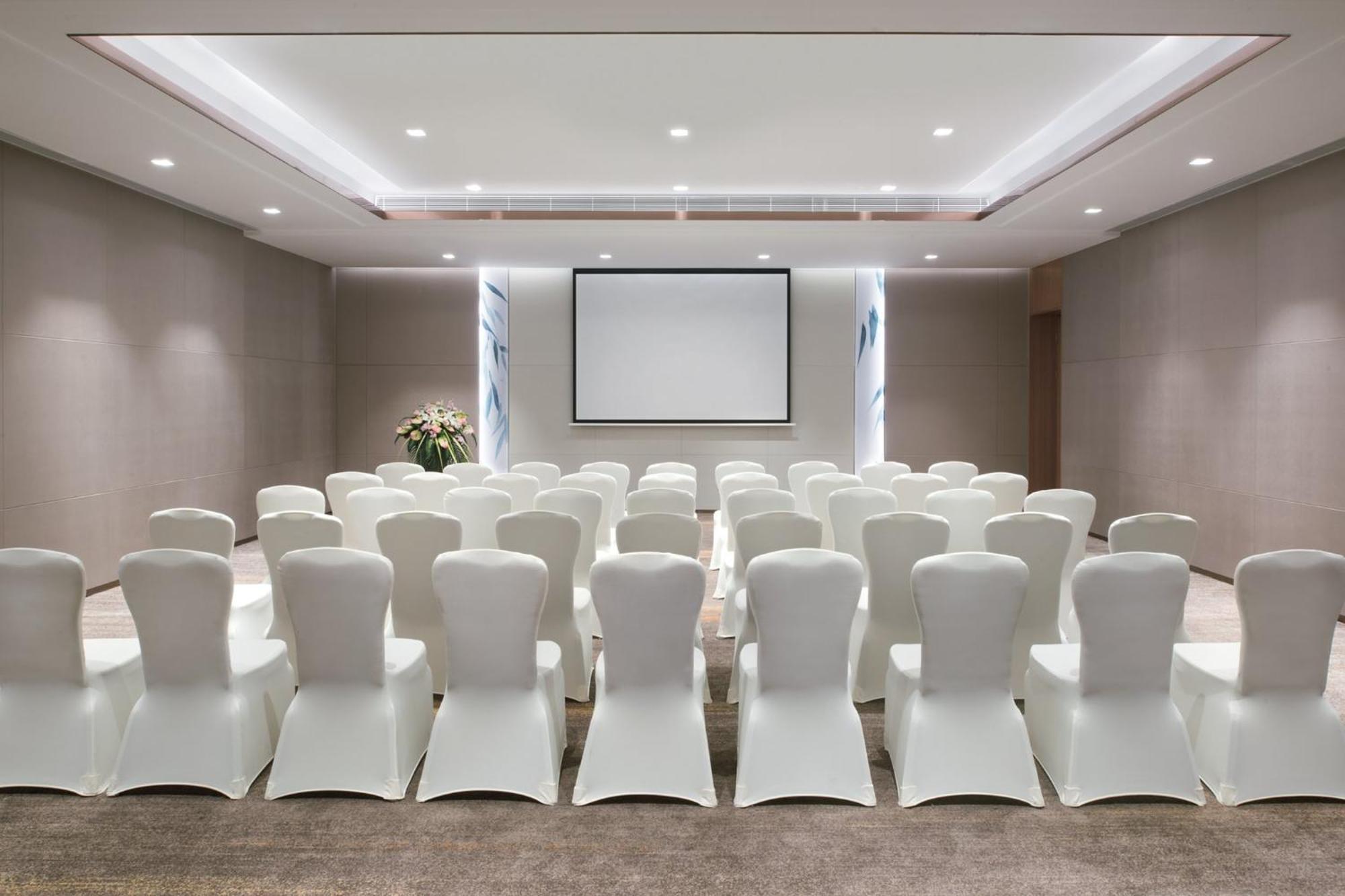 Crowne Plaza Hangzhou Qiantang - The Subway Can Reach The West Lake Scenic Area As Well As The Airport And High-Speed Rail Station, Adjacent To Jinsha Lake And Longfor Paradise Walk Kültér fotó